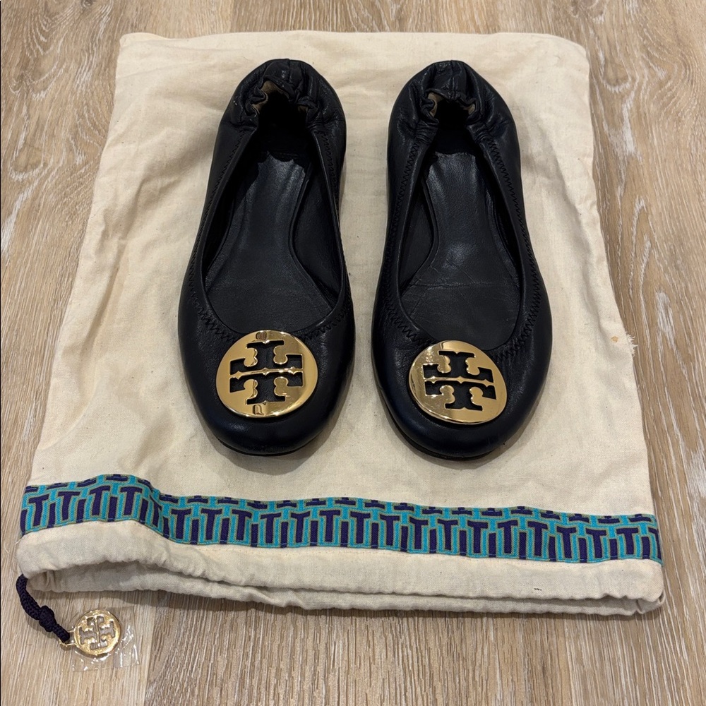 Tory Burch Classic Reva leather Ballet Flats-Navy/gold. Size 7